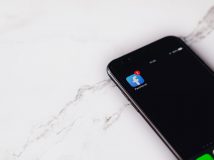 Facebook видалив мережу фейкових сторінок, ймовірно, пов'язану з російською «фабрикою тролів»