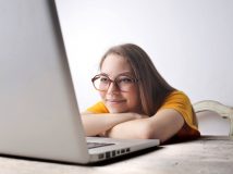 Онлайн-уроки для школярів розпочнуться 6 квітня