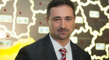 «Укрпошта» відправлятиме у відпустку працівників, котрі на свята підуть до церкви
