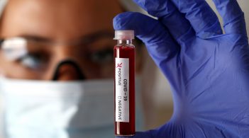 Кількість інфікованих коронавірусом у світі наближається до 2 млн, одужали майже 500 тис.