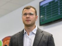 «Укрпошта» закупила 500 автомобілів: ними замінять поштові відділення у селах