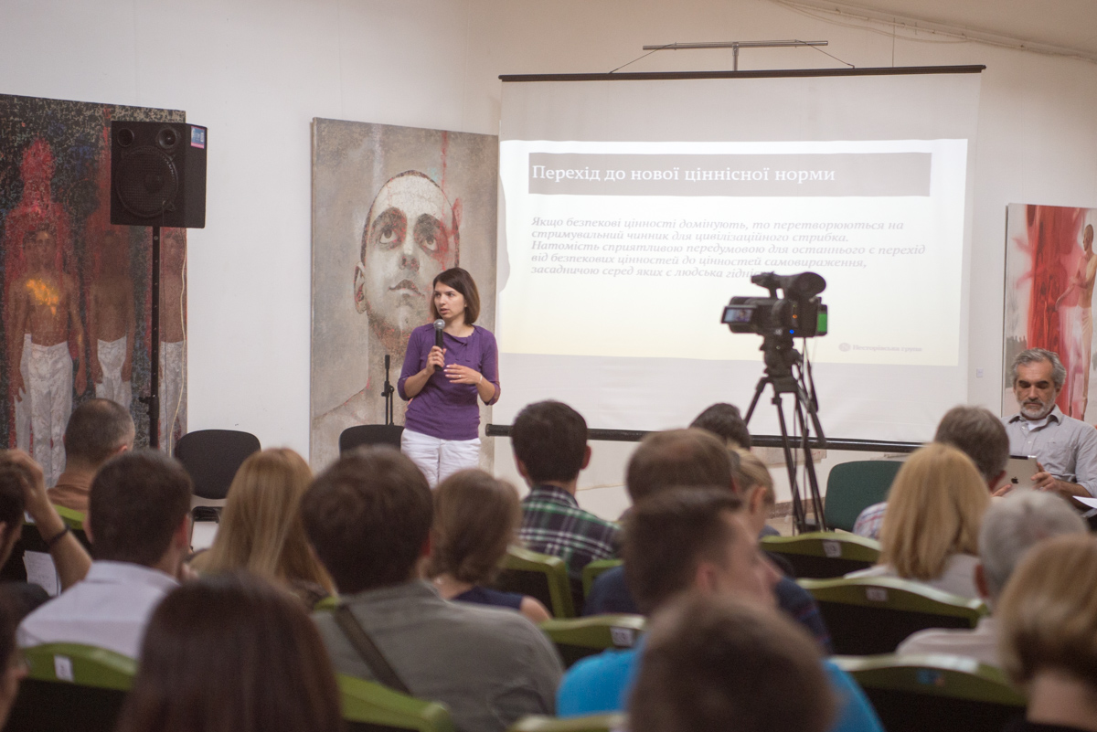 Вікторія Бриндза: «В Україні насолода життям відходить на другий план. Тому що ми і досі продовжуємо виживати»