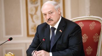 Лукашенко досі проти карантину в Білорусі: «Що будемо жерти?»