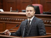 «Нікого покривати не буду»: Кличко звільнив свого заступника, який напав на поліцейського