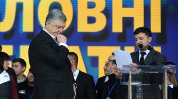 «Усі сядуть за ґрати»: як “стадіонні” заяви Зеленського грають проти нього після першого року роботи президентом?