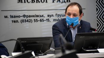 Мер Франківська вибачився за свої висловлювання про ромів та пояснив, що мав на увазі