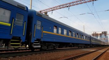 «Укрзалізниця» пропонує віртуальний рейс, поки справжні потяги не запустили