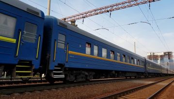 «Укрзалізниця» пропонує віртуальний рейс, поки справжні потяги не запустили