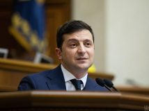 Кадровий голод: Зеленський пояснив, чому віддає посади знайомим і друзям