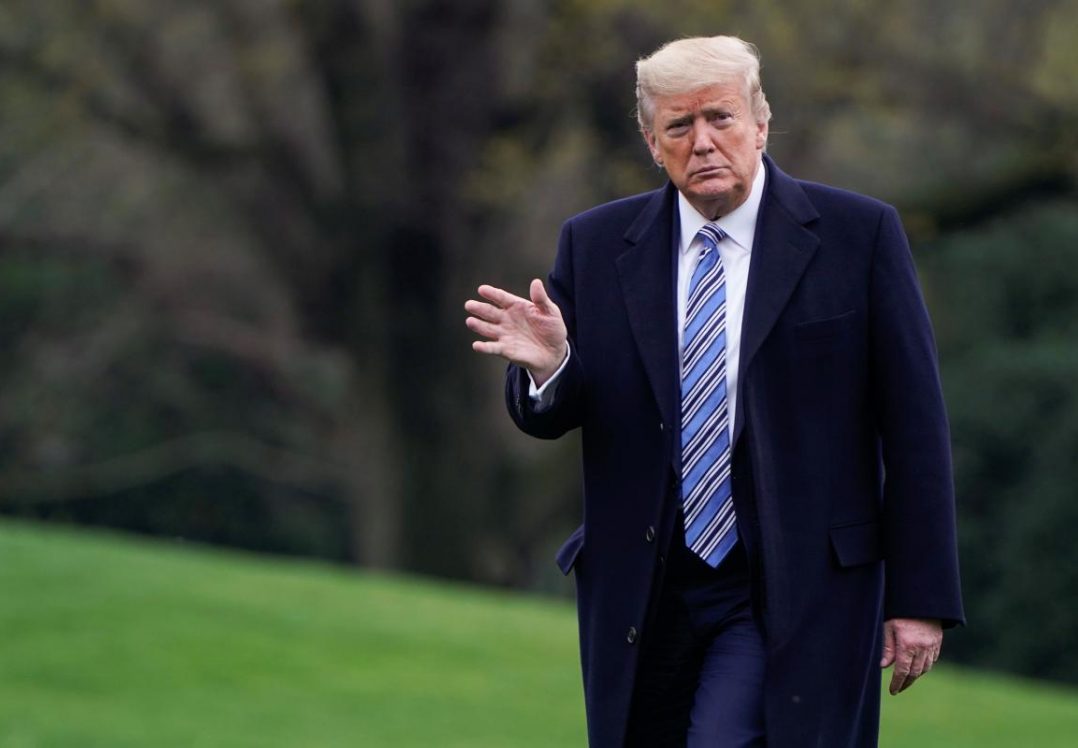 Трамп вирішив віддати річну зарплату на боротьбу з коронавірусом