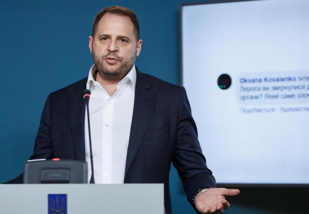 Єрмак: Україна хоче завершити війну на Донбасі цього року. Якщо не вийде, є план «Б»