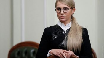 Адвокатська фірма зі США заплатила 11 млн доларів, щоб уникнути позову Тимошенко – NYT