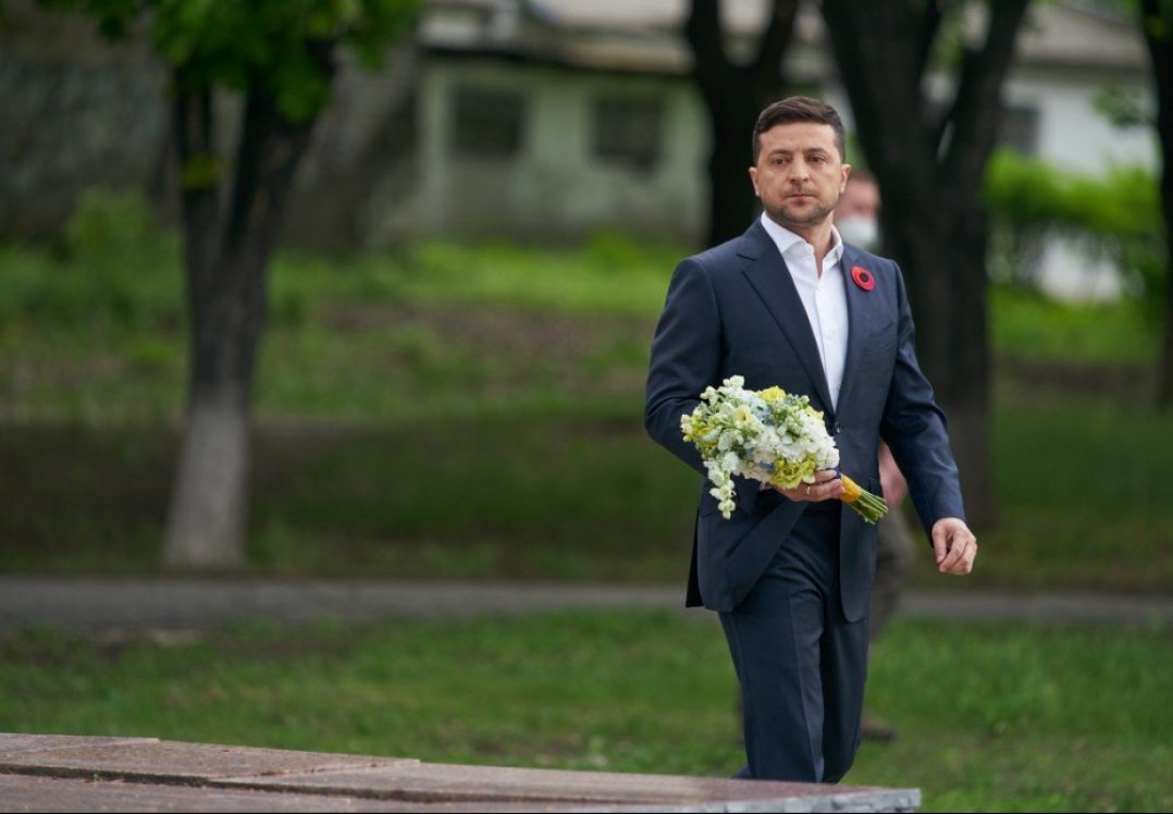 Зеленський у День пам’яті та примирення поїхав до кордону з Росією на Луганщині