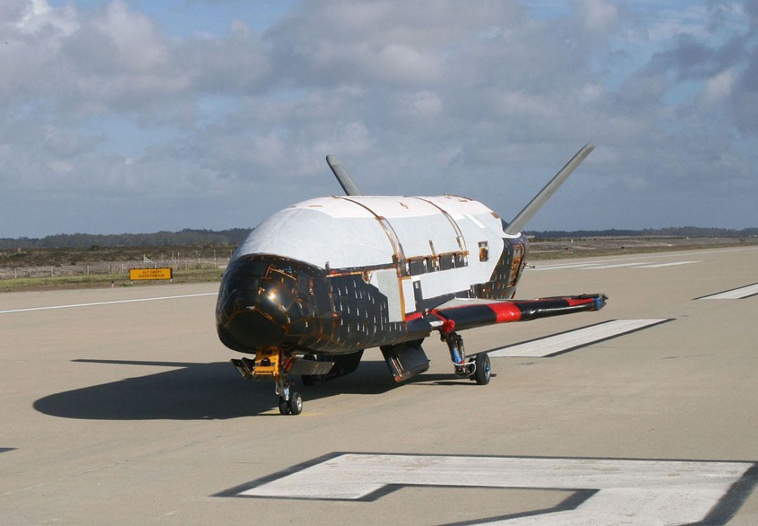 США запустять на орбіту секретний мінішатл X-37B