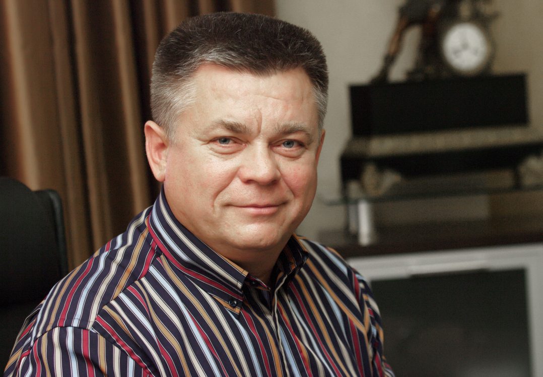 Розстріли на Майдані: суд заочно заарештував ексміністра оборони Лебедєва