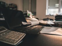 Шмигаль: майже 200 тис. українців із початку карантину втратили роботу