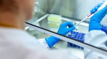 В Україні кількість людей, що одужали від COVID-19, вперше перевищила кількість нових пацієнтів